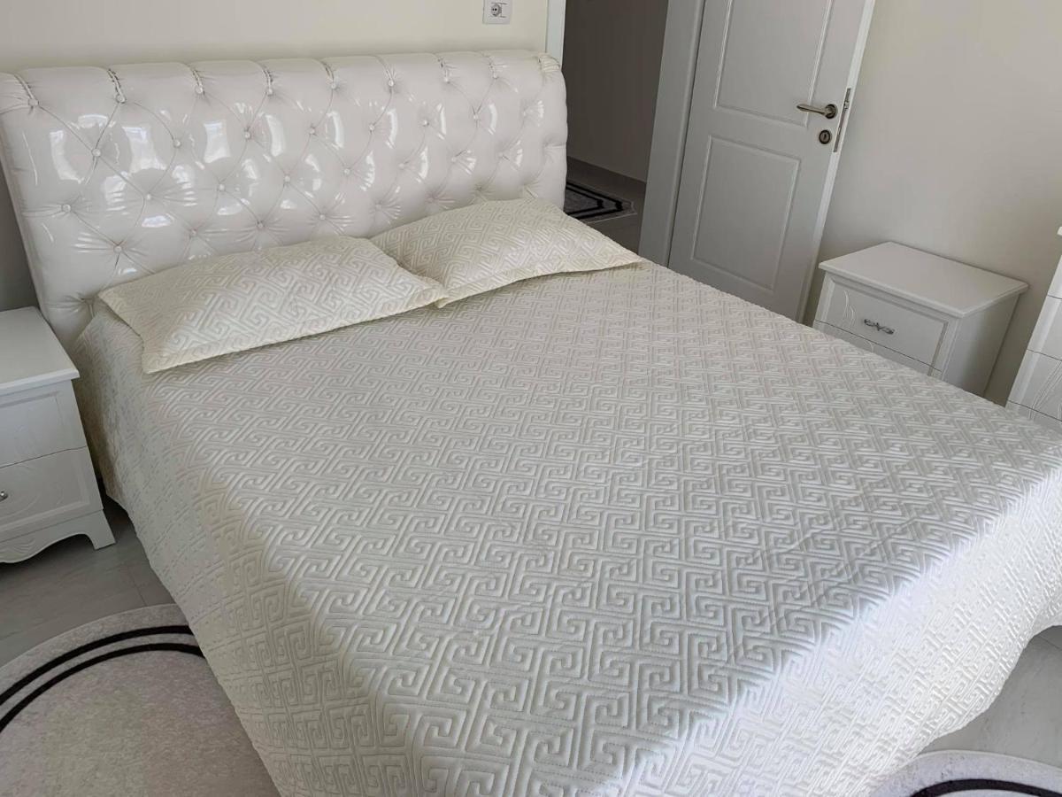 Apartament Oresti Görice Dış mekan fotoğraf
